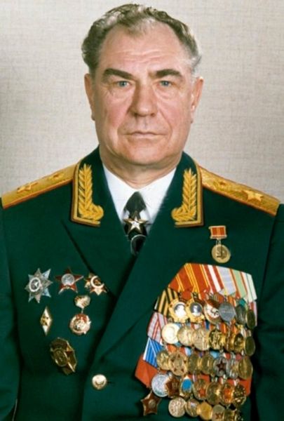 文件:Army general Dmitry Timofeevich Yazov.jpg