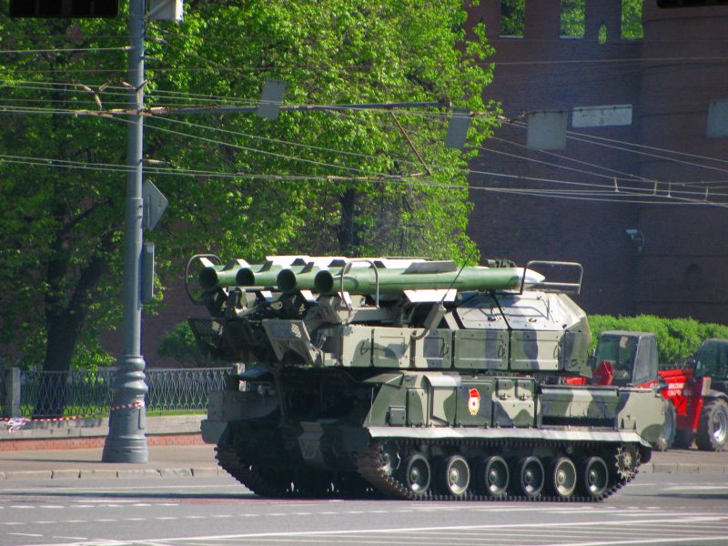 文件:9K37 Buk Moscow Victory Parade 2010.jpg