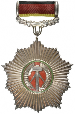 Patriotic Order of Merit in silver.png